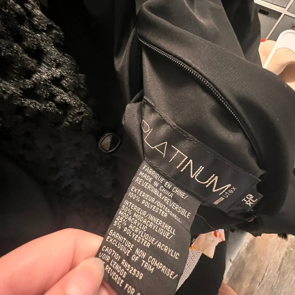 WILL NOT TAKE LESS Women’s Platinum Ute’s Reversible Jacket - Picture 11 of 12